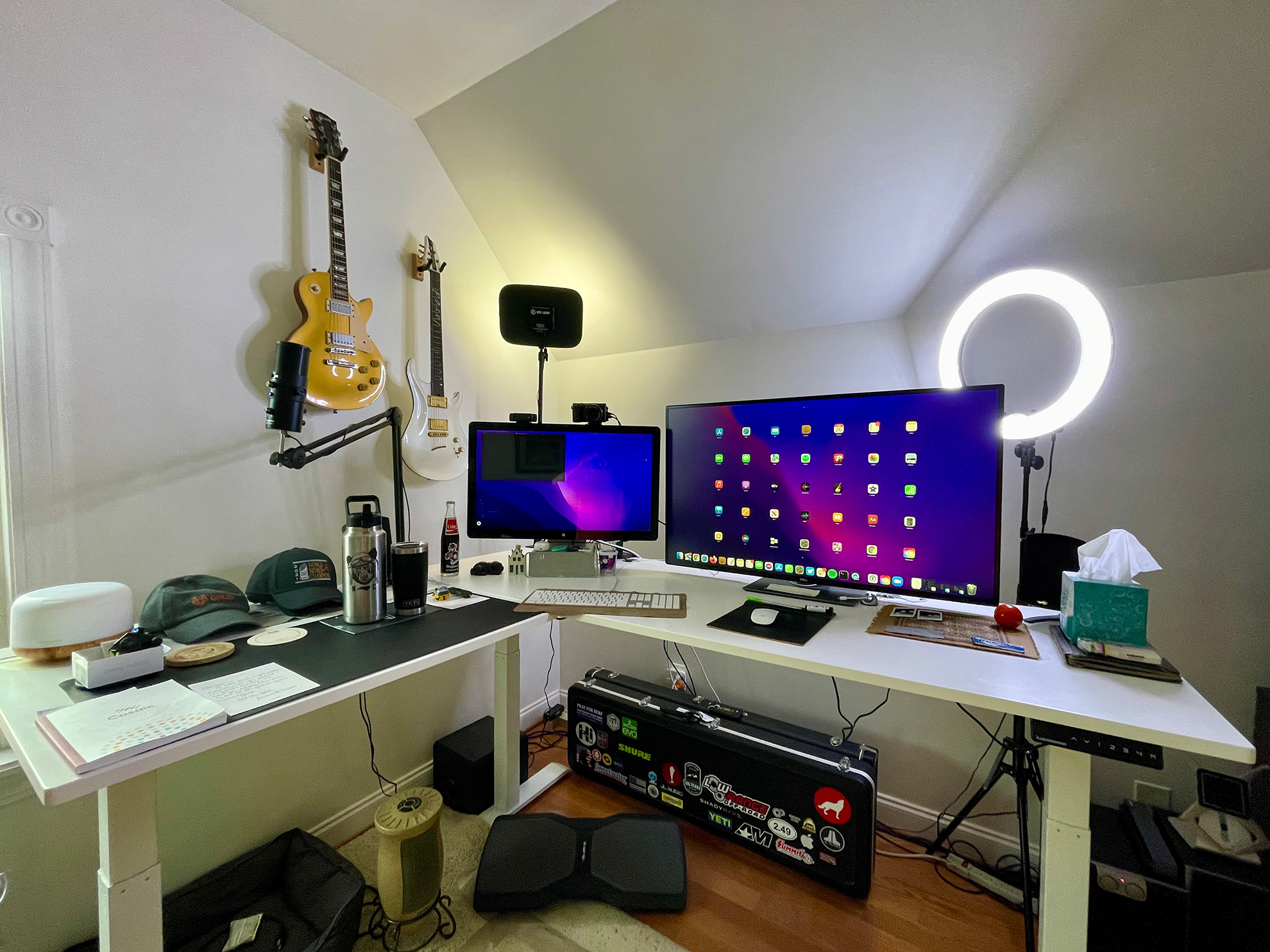 2022 standing desk home office space