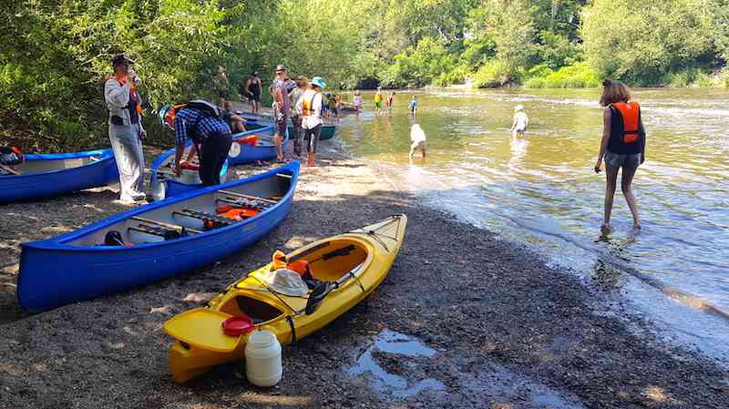 Canoeing on Hanover's river Leine (image credit Corinna John, NABU Laatzen